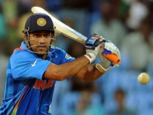 Captain MS Dhoni clarifies on retirement plans